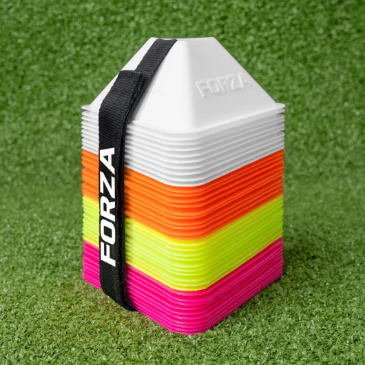 FORZA Mini Plots Triangulaires - Pack de 40 Cônes de Football de Couleurs Vives - Idéaux pour Les Clubs de Sport, Les Écoles et à la Maison - Exercices d'Entraînement pour Adultes et Enfants