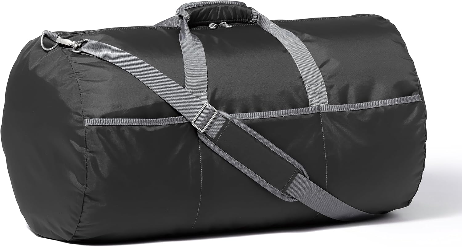 Amazon Basics 32" Extra Large Foldable Duffle Bag for Travel & Storage, with Exterior/Interior Zippered Pockets, Lightweight/Durable Nylon Material, 50-LBS Capacity, 9254 Cubic Inch (150L), Black
