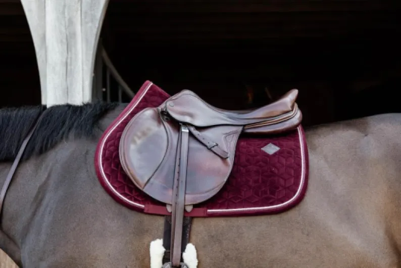 Tapis de Selle Full - Bordeaux - Velours - Saut d'obstacles