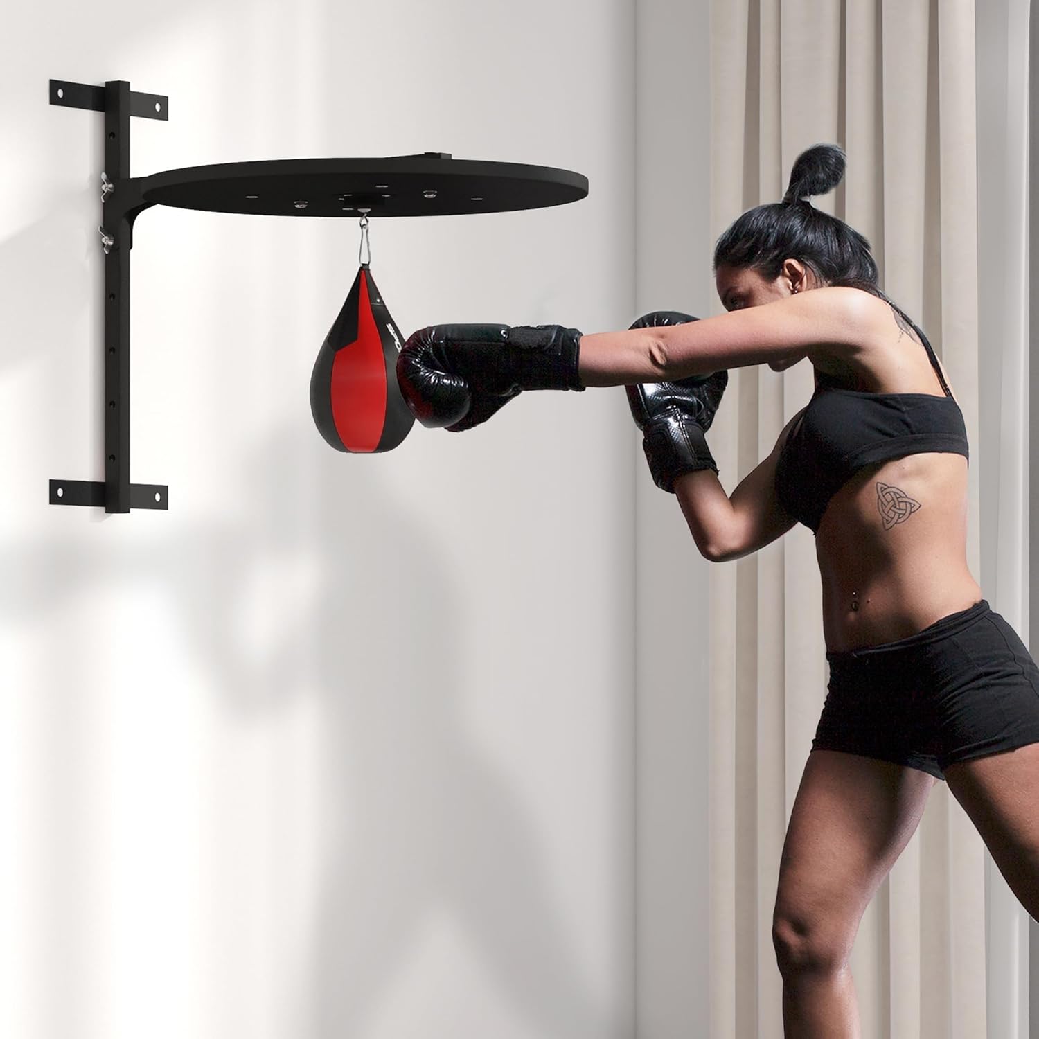 Plateforme Murale avec Poire de Vitesse, Sac de Frappe, pour entraînement de Boxe, pivotant à 360° Hauteur Ajustable, Noir et Rouge