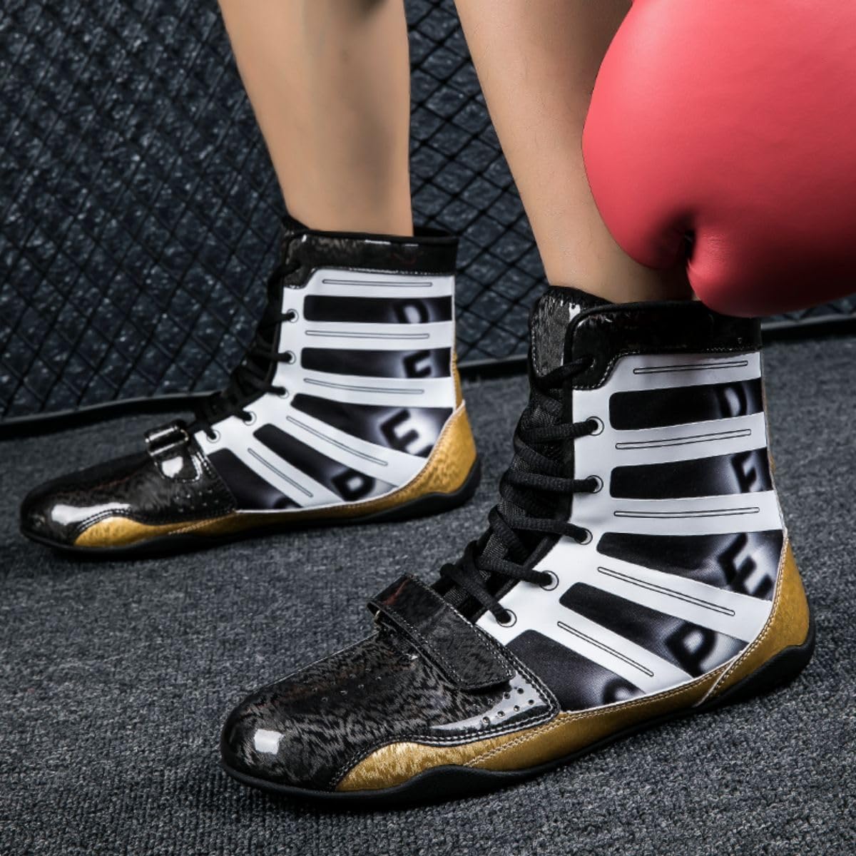 Chaussures de Boxe Chaussures de Lutte Hommes Boxeurs Entraîneurs Chaussures de Combat Cool Dry pour Entraînement Combat Exercice Fitness 35-47 J23 3 White Black 45 EU